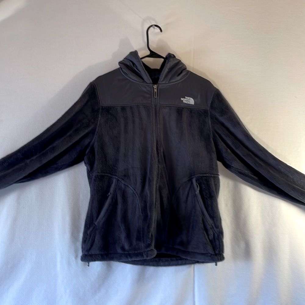 Very soft- barely worn- actually plum